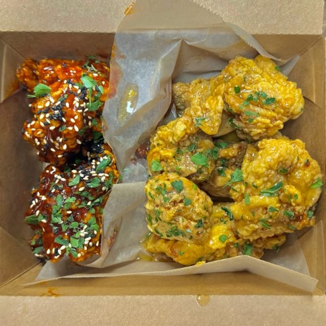 BONELESS Half&Half Fried Chicken.